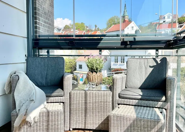 Stylish & By The Pier Cozy Balcony * 阿伦达尔