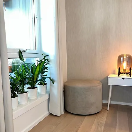 Apartamento Stylish & By The Pier Cozy Balcony
