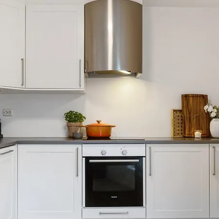 Apartamento Stylish & By The Pier Cozy Balcony *